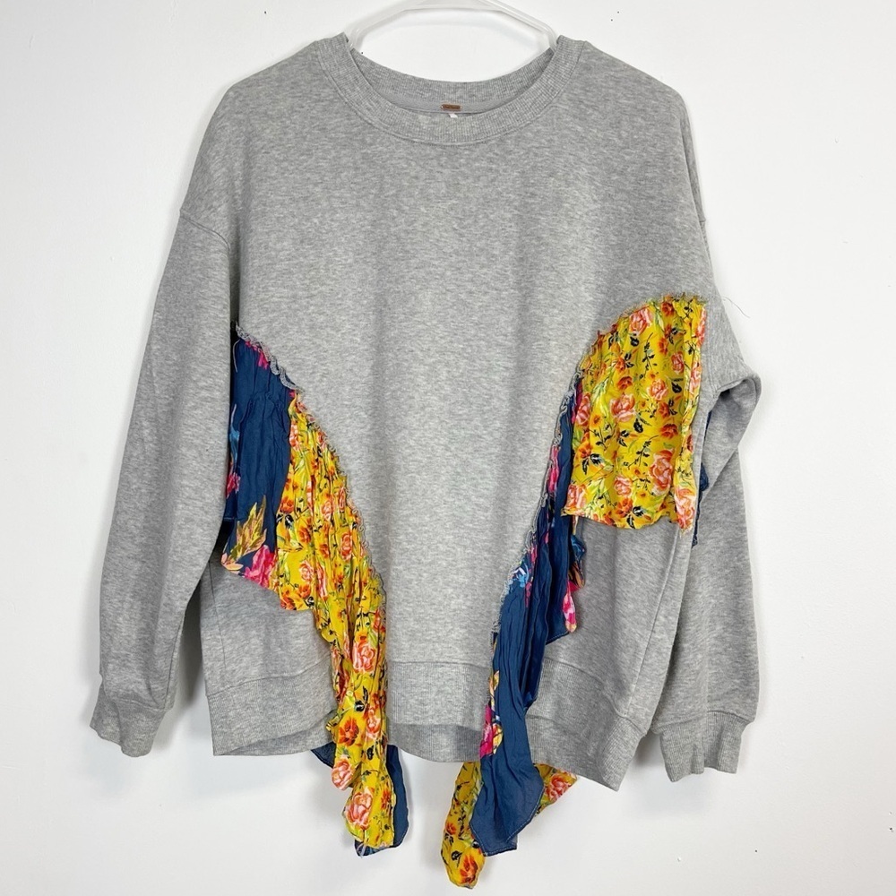 Free People She’s Just Cute Sweatshirt Womens XS Gray Boho Multicolor Detail